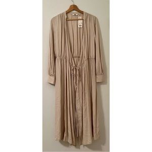 BRAND NEW W/ TAG UNIQLO Wrap Dress and Robe⭐️⭐️